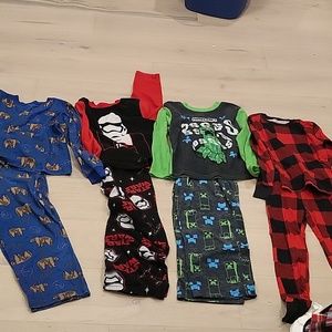 Set of four night time outfits size eight boys youth pajamas